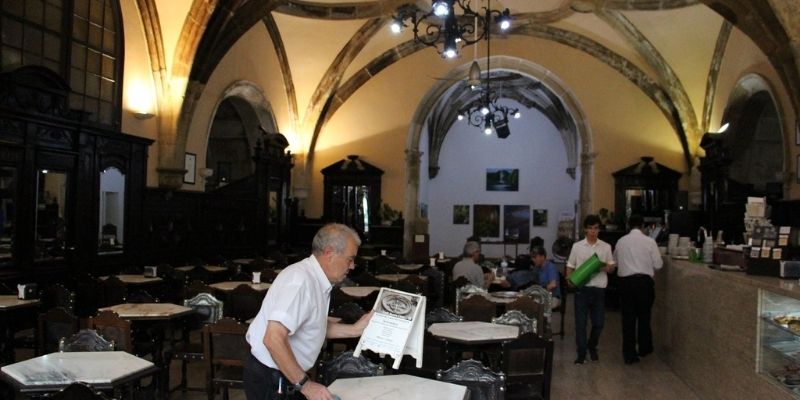 92850mesas.jpg